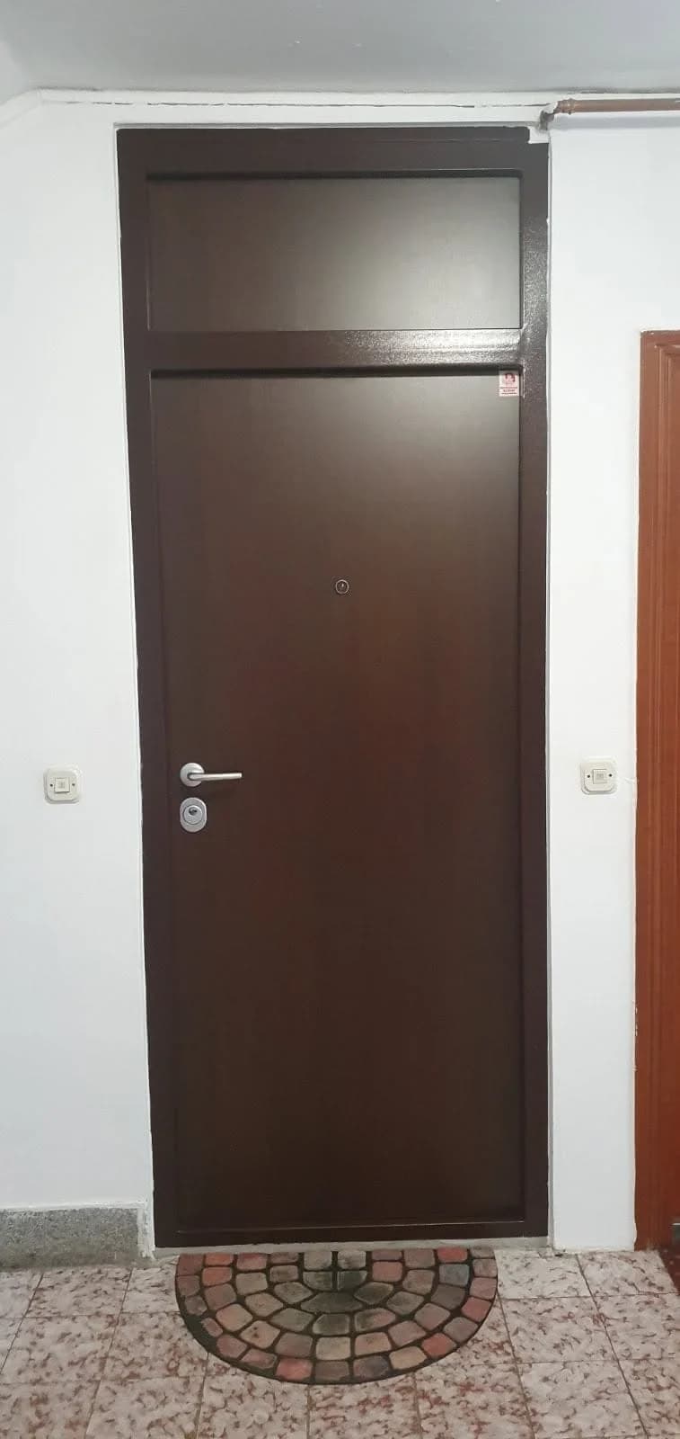 Ugrađena vrata 16